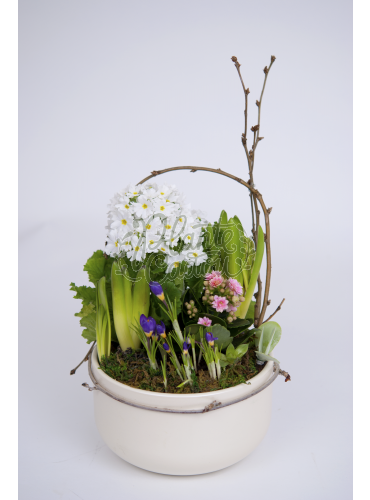 Aranjament floral de primavara 