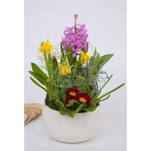 Aranjament floral 1-8 Martie