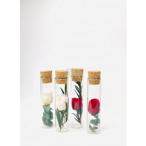 Martisor sticluta cu trandafir prezervat